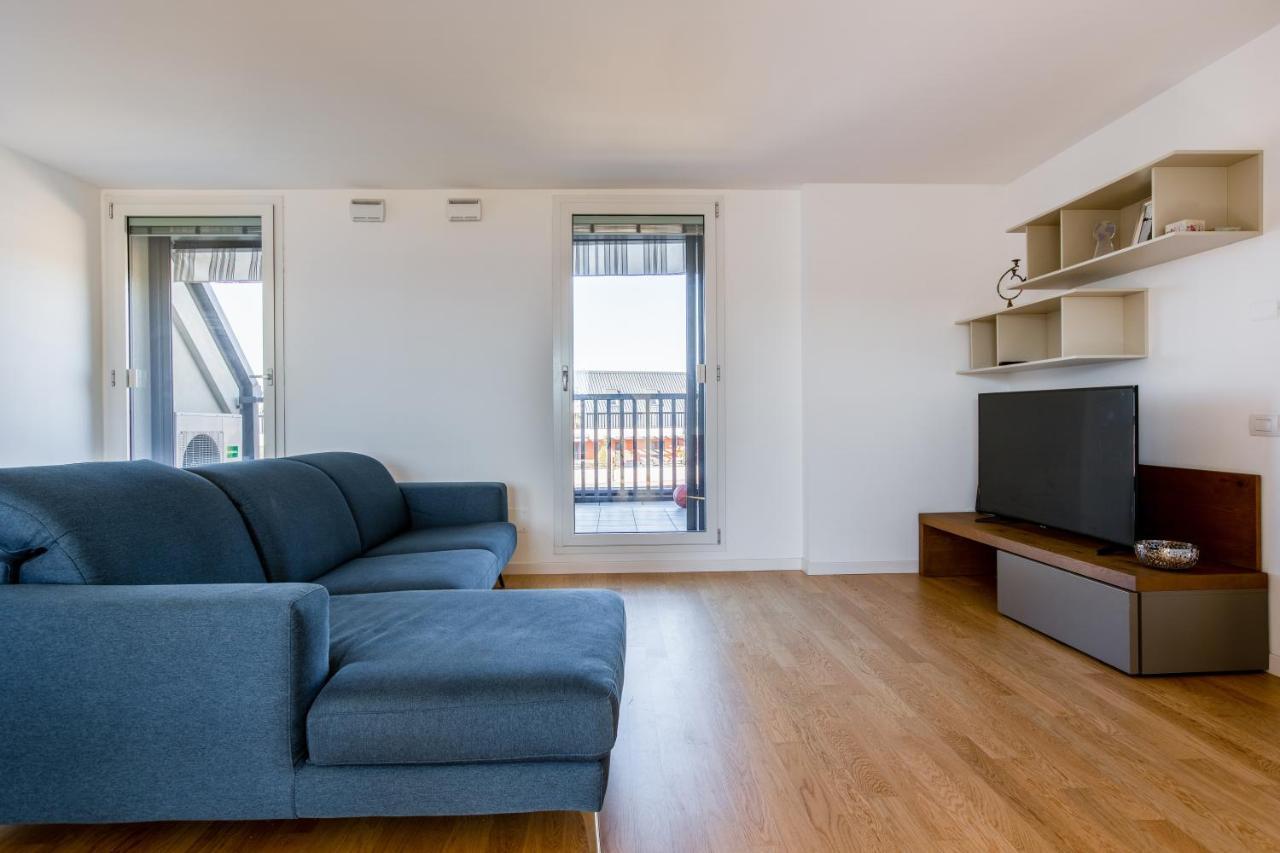 Modern Apt With Terrace, Wifi & Ac Milano Eksteriør bilde